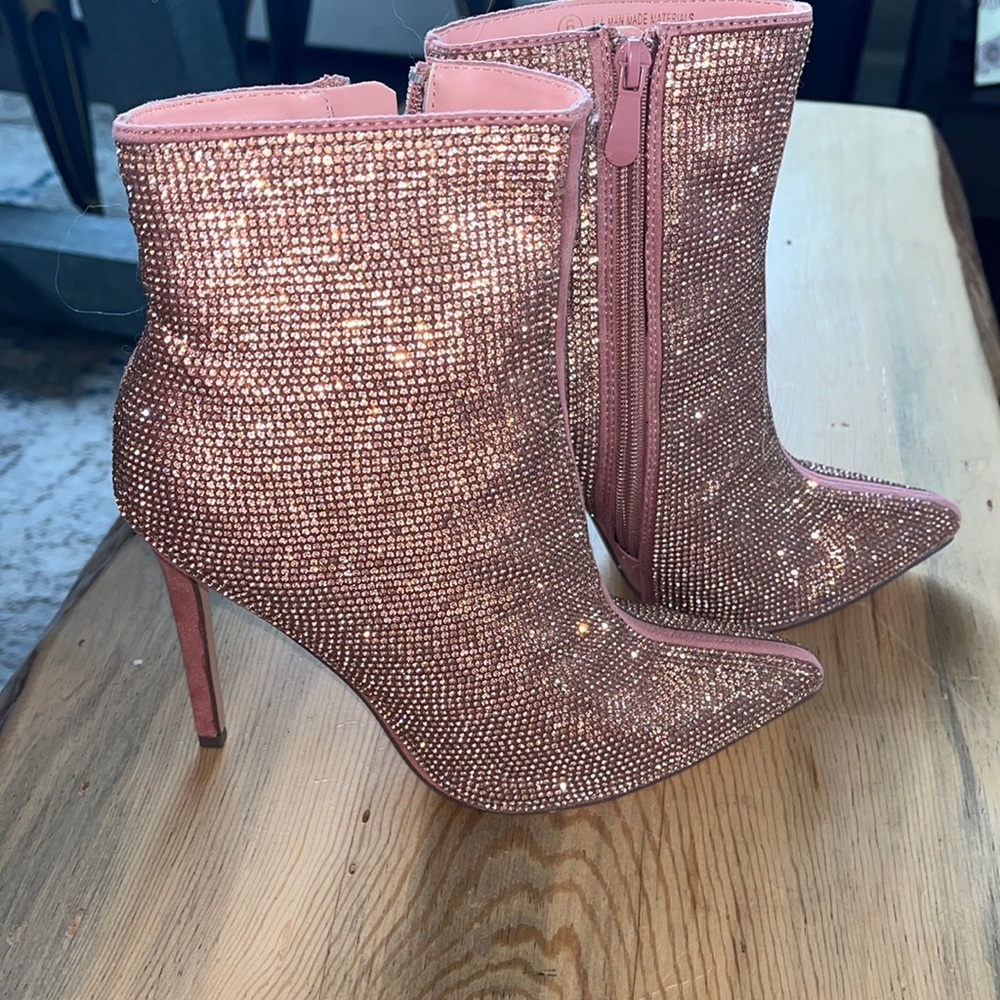 Vigo Fiore pink rhinestone heeled boots size 6
